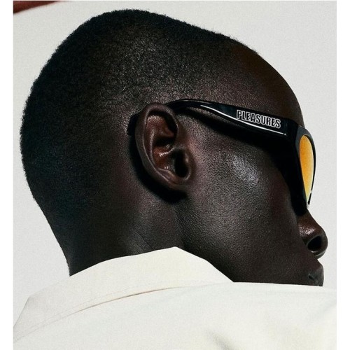PLEASURES REFLEX SUNGLASSES NEGRO