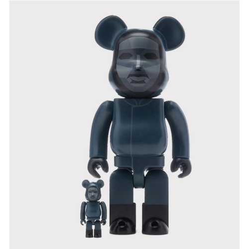 BEARBRICK SQUID GAME 400 NEGRO