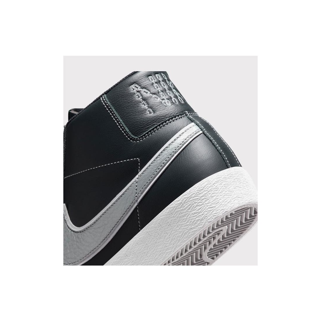 NIKE SB ZOOM BLAZER MID QS AZUL MARINO