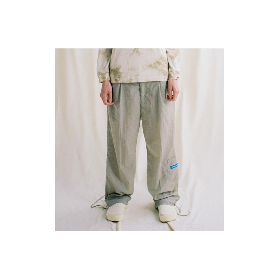 JUNGLES NYLON PLEATED PANT BEIGE