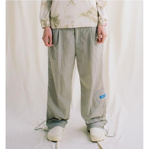 JUNGLES NYLON PLEATED PANT BEIGE