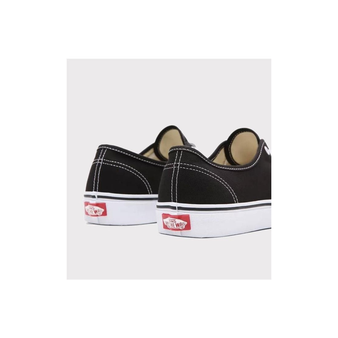 VANS AUTHENTIC NEGRO