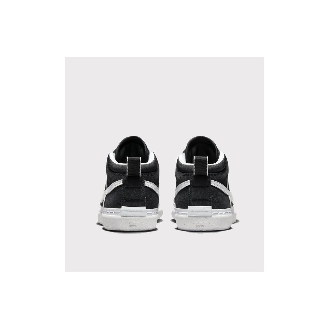 NIKE SB REACT LEO NEGRO