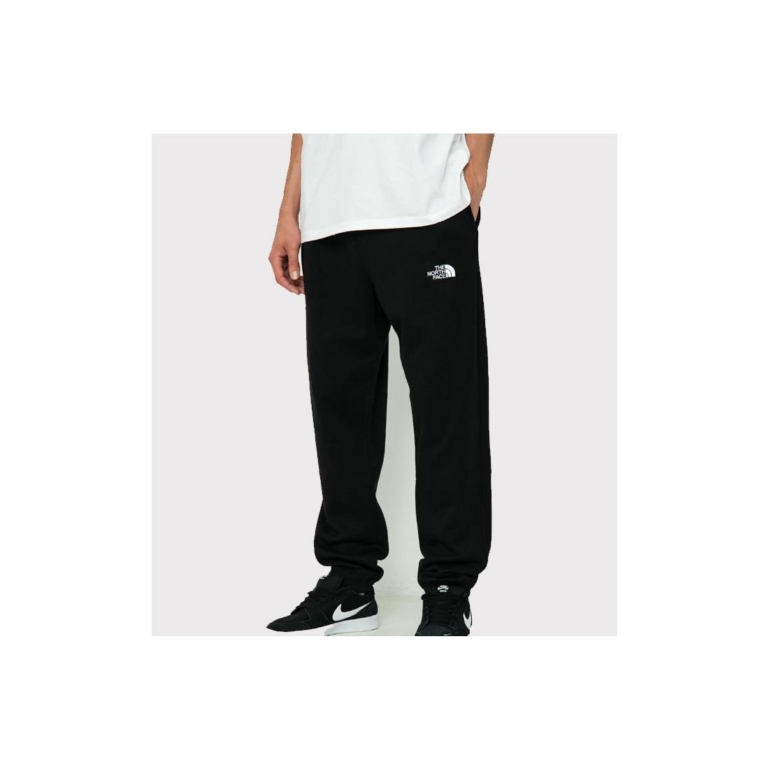 THE NORTH FACE ESSEN JOOGER NEGRO
