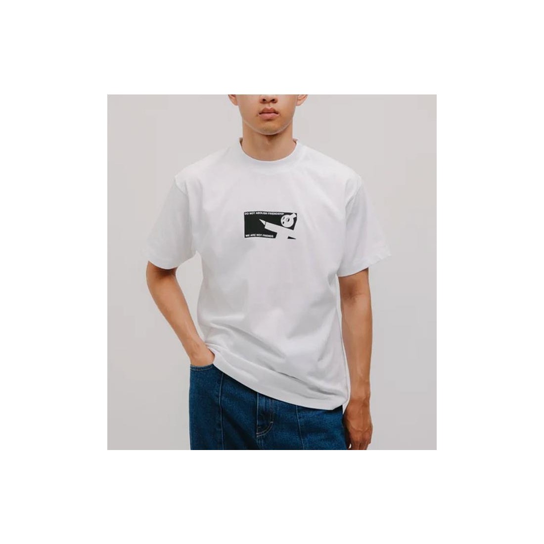 WE ARE NOT FRIENDS KEEP IT TEE BLANCO
