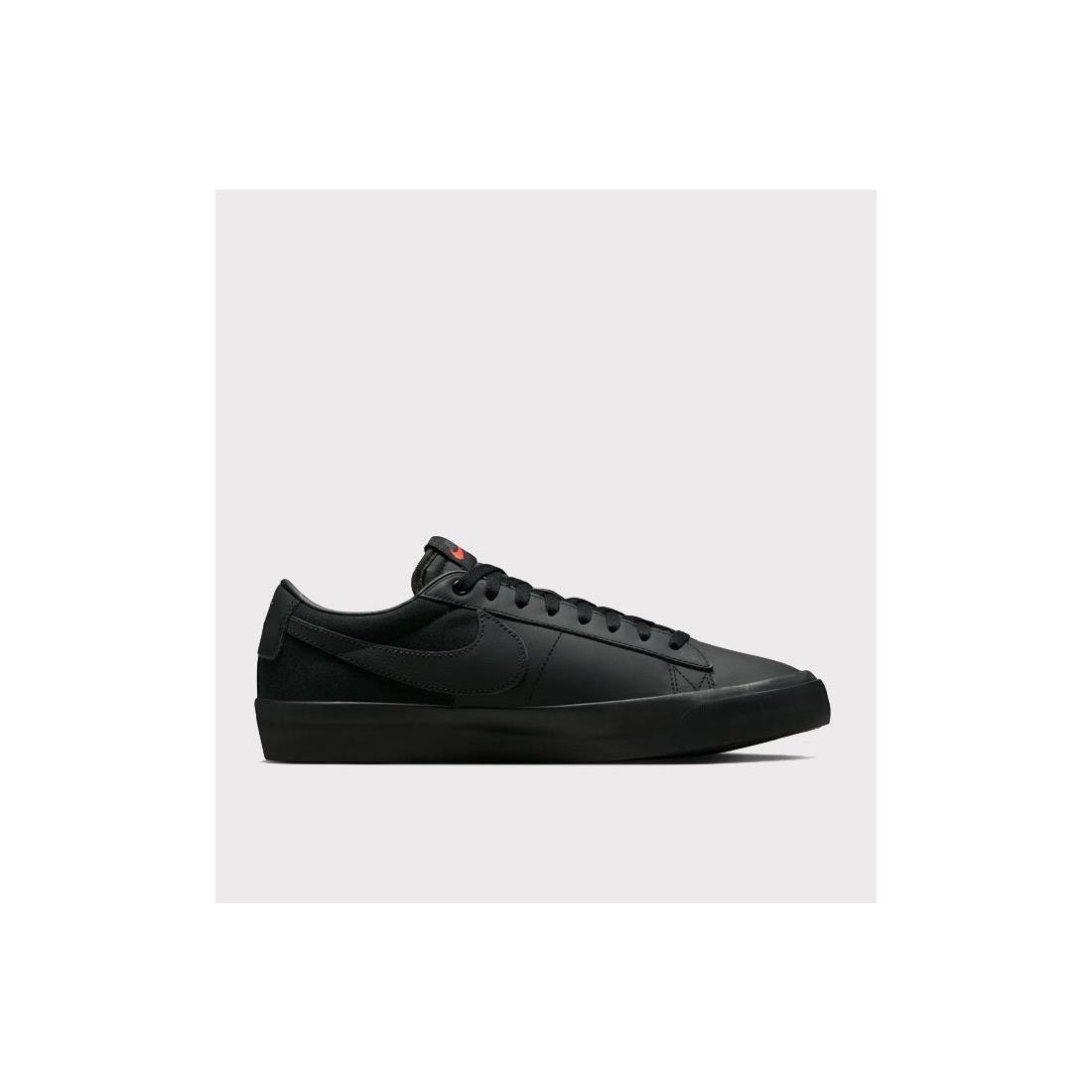NIKE SB ZOOM BLAZER LOW PRO GT NEGRO