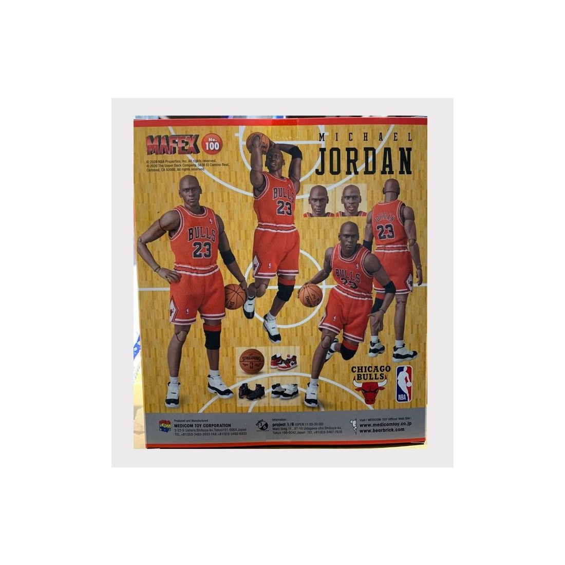 MAFEX MICHAEL JORDAN Nº100 MULTICOLOR