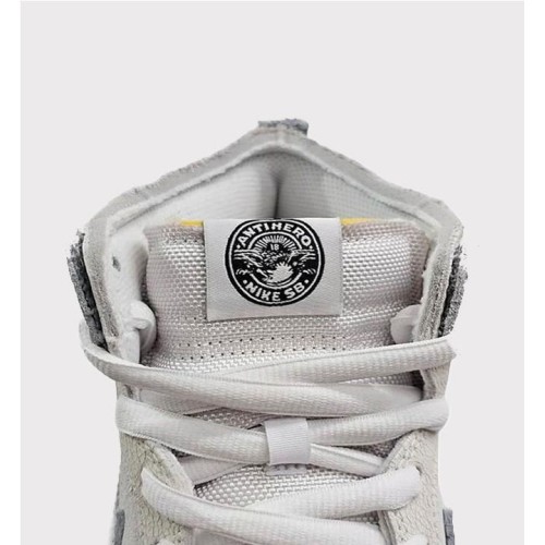 NIKE SB DUNK HIGH QS BLANCO