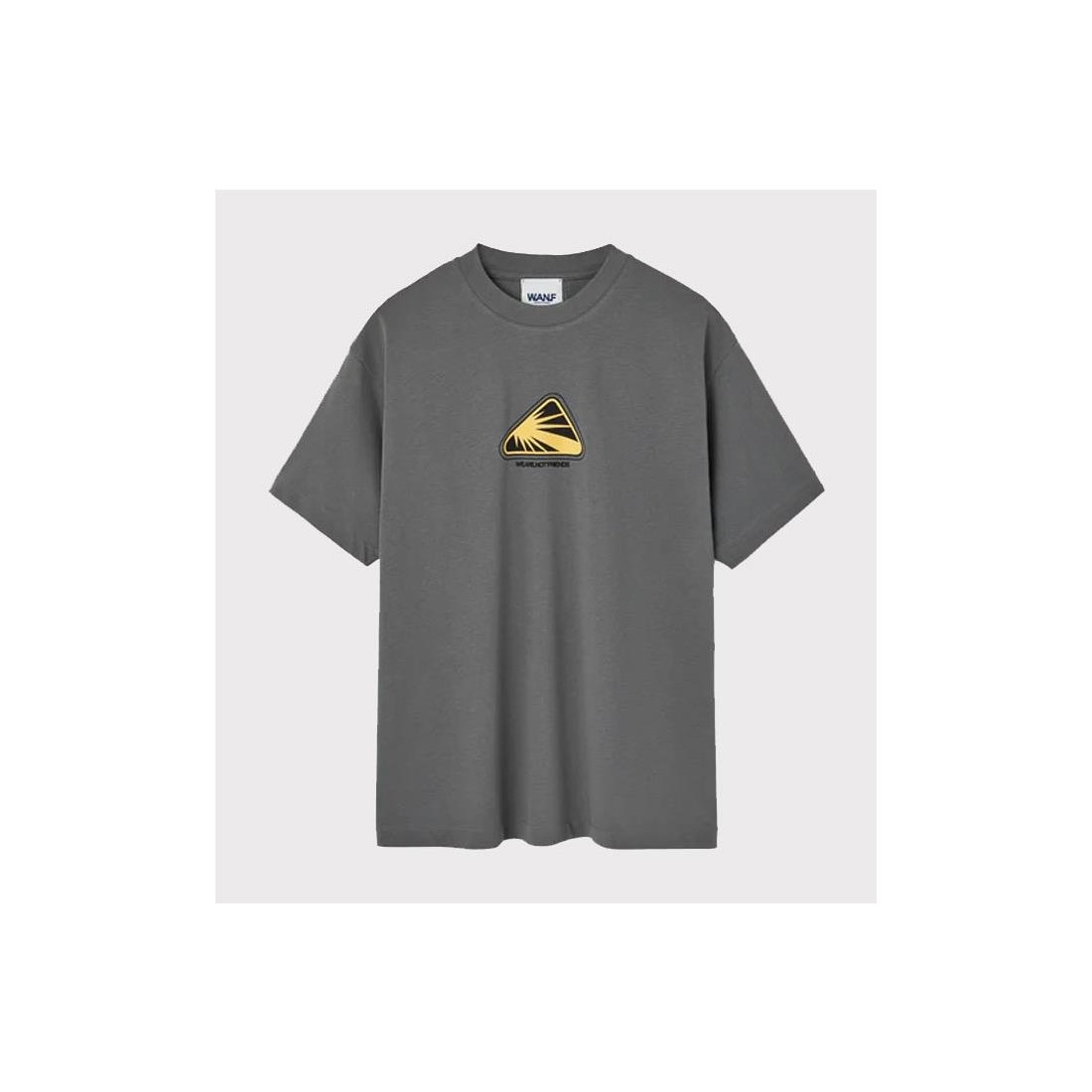 WE ARE NOT FRIENDS STAR TEE GRIS OSCURO