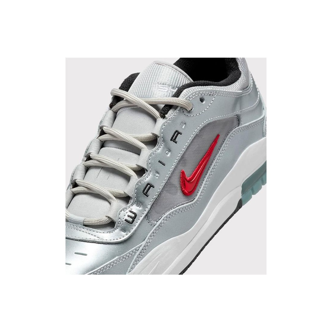 NIKE AIR MAX ISHOD PRM PLATA