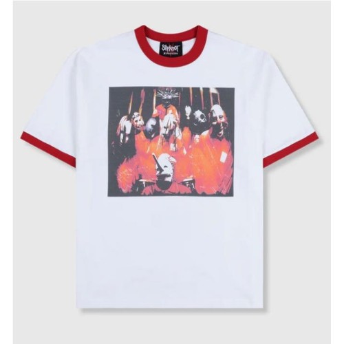 PLEASURES SEL TITLD RINGER TEE BLANCO