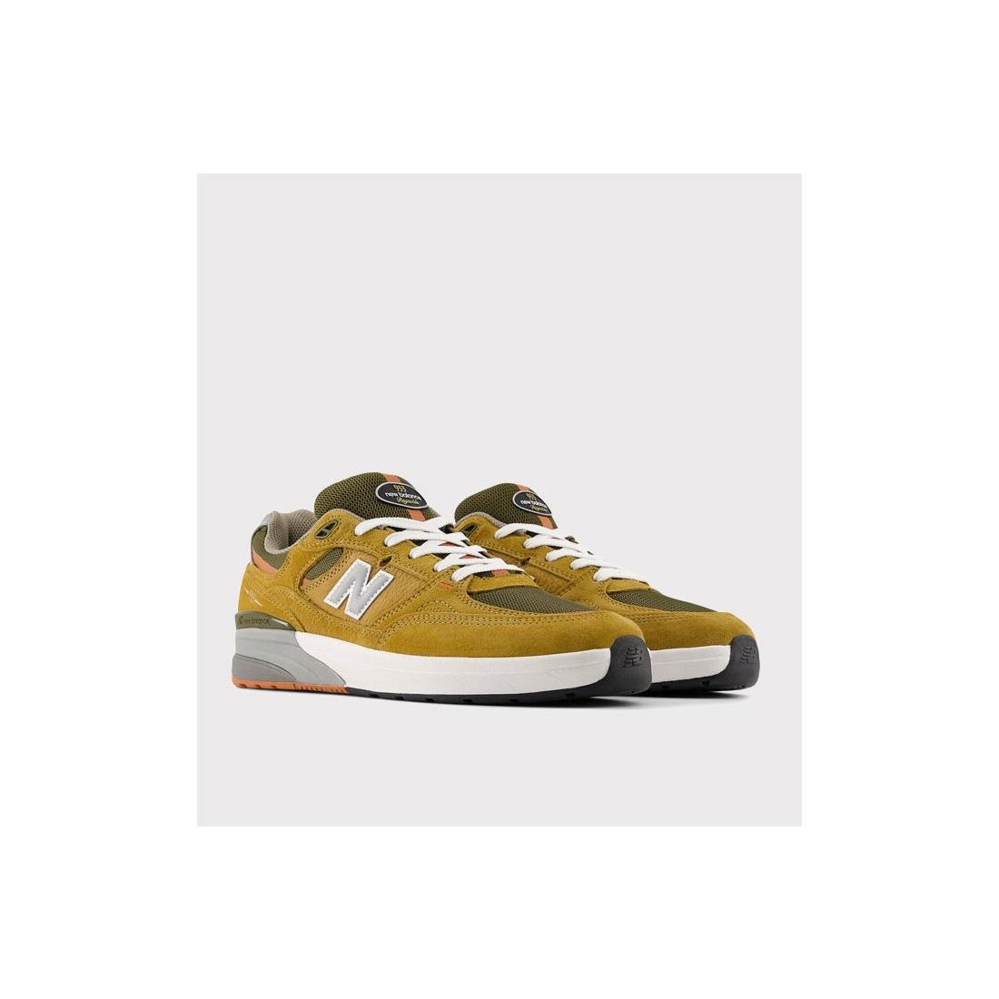 NB NUMERIC 933 REYNOLDS BEIGE