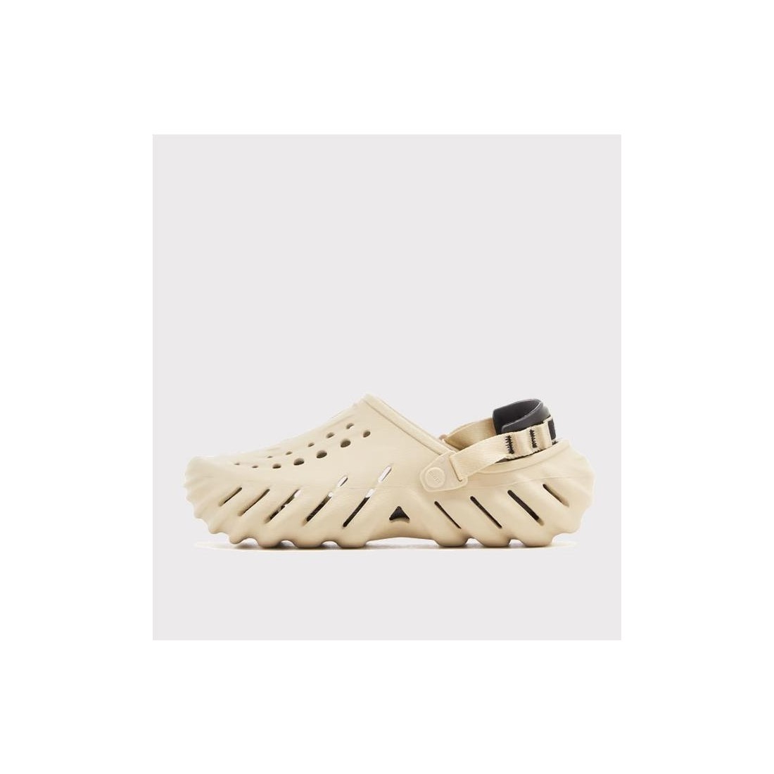 CROCS ECHO CLOG U BEIGE1
