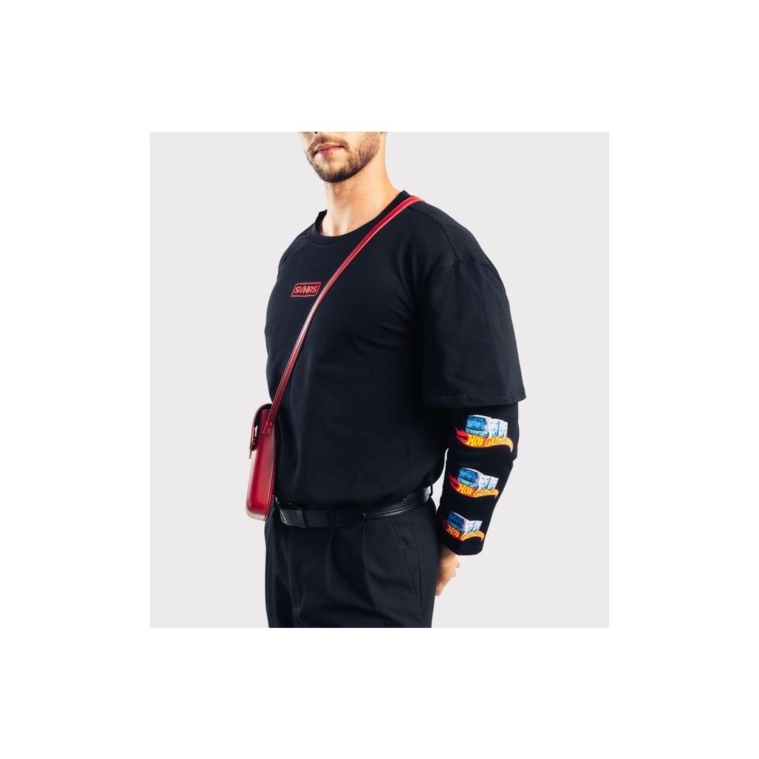 CHACHO HOT GUAGUAS TEE NEGRO