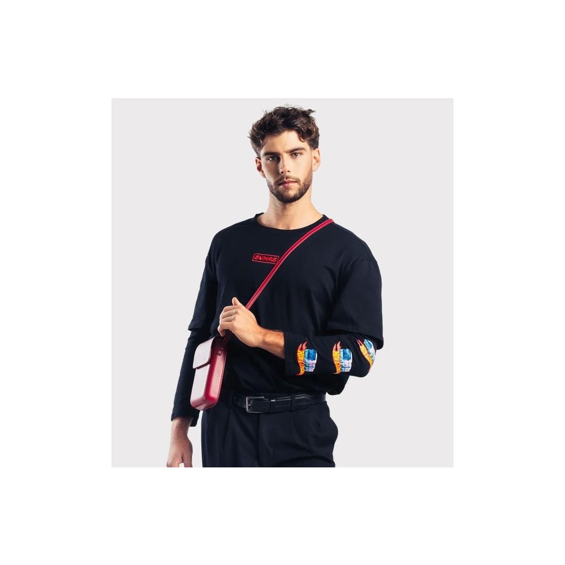 CHACHO HOT GUAGUAS TEE NEGRO