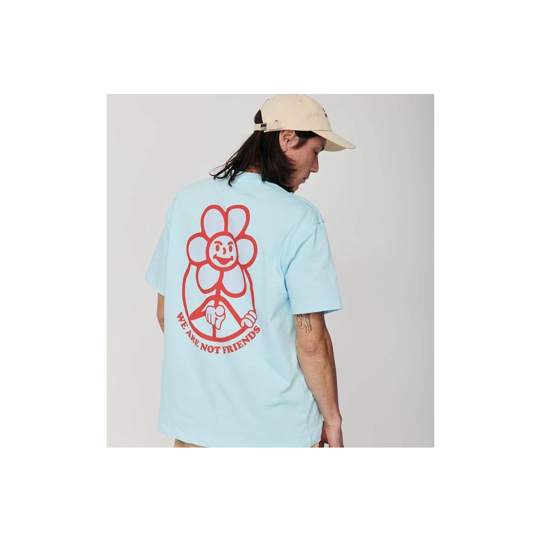 WE ARE NOT FRIENDS BABY DAISY AZUL CLARO