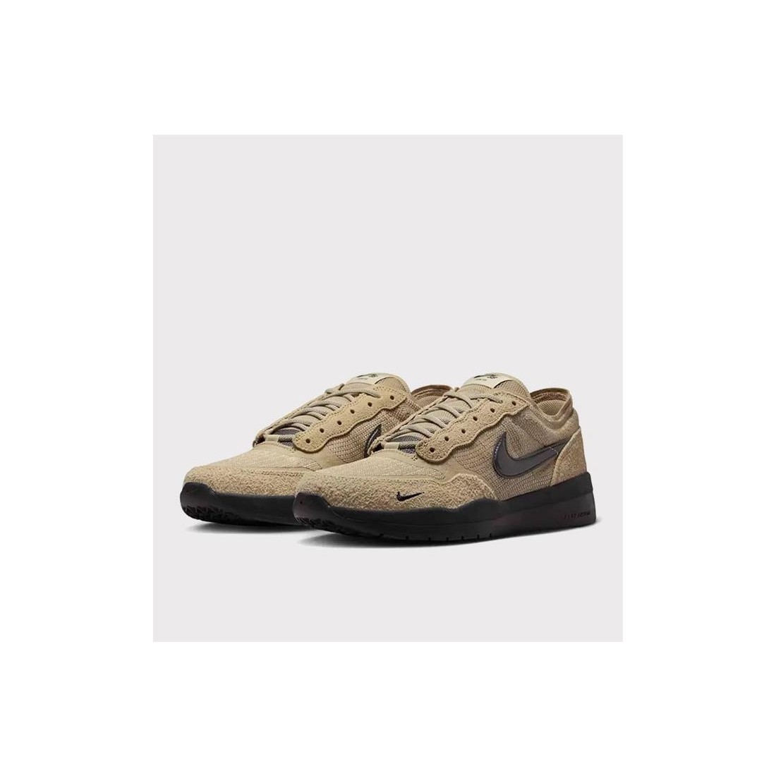 NIKE SB PS8 BEIGE