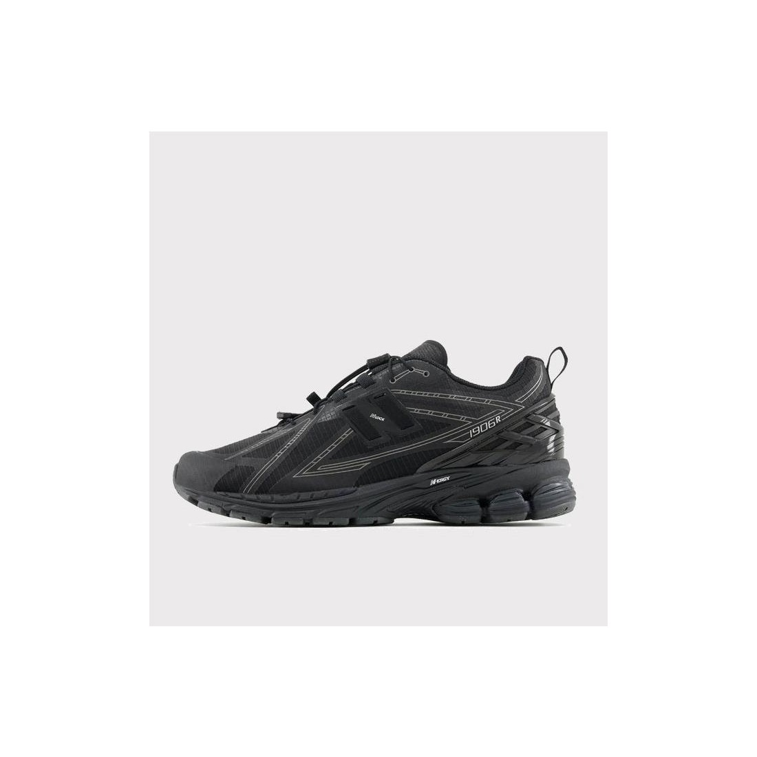 NEW BALANCE 1906R NEGRO
