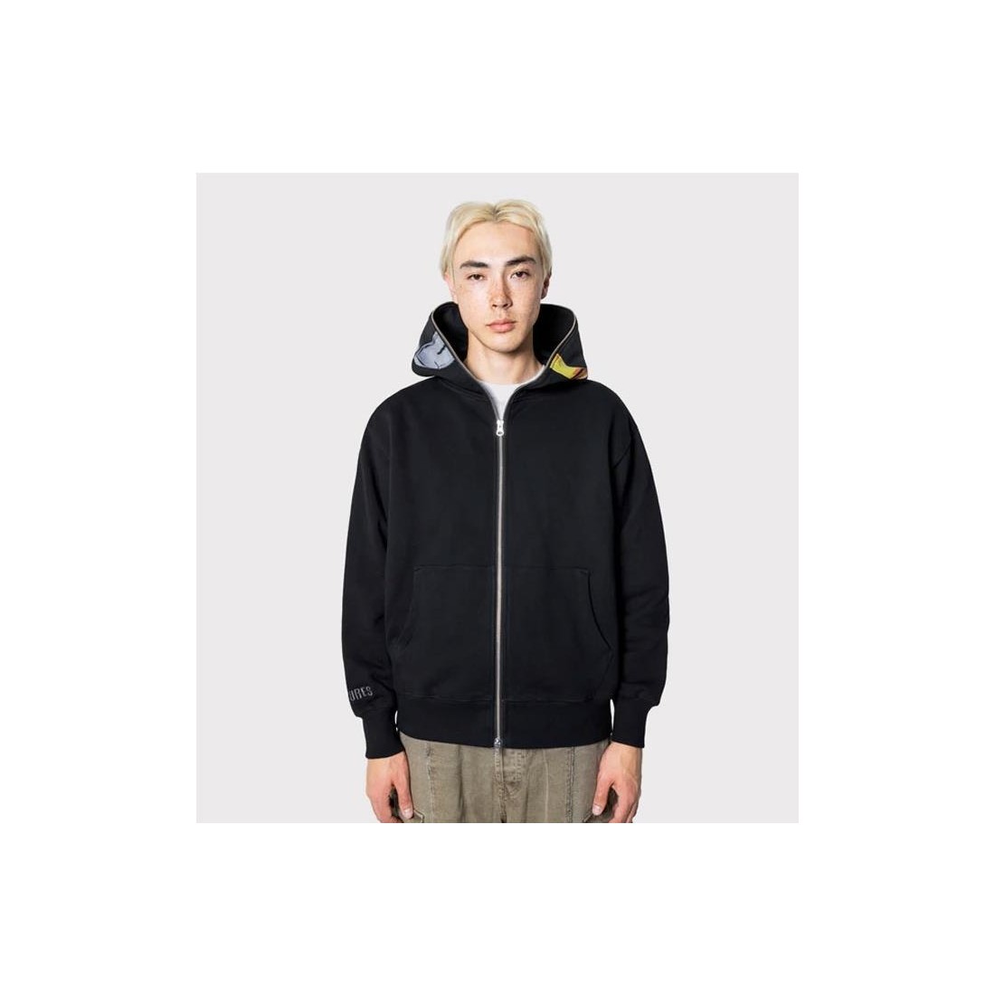 PLEASURES RAM ZIP HOODIE NEGRO