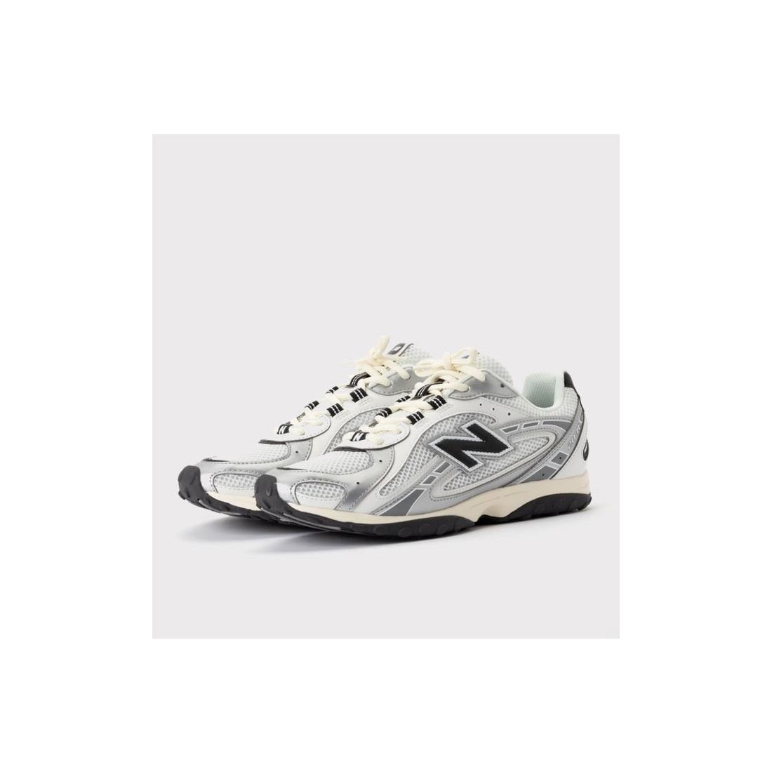 NEW BALANCE 204L PLATA