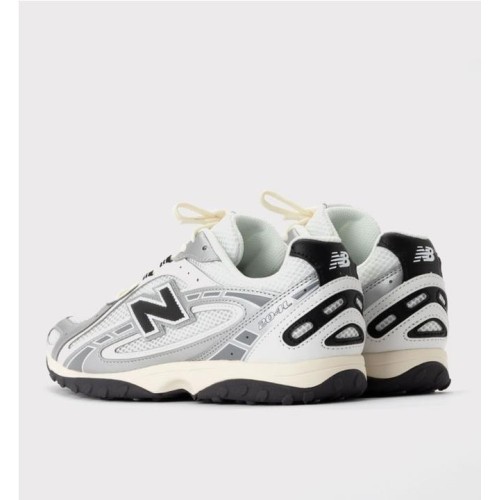 NEW BALANCE 204L PLATA