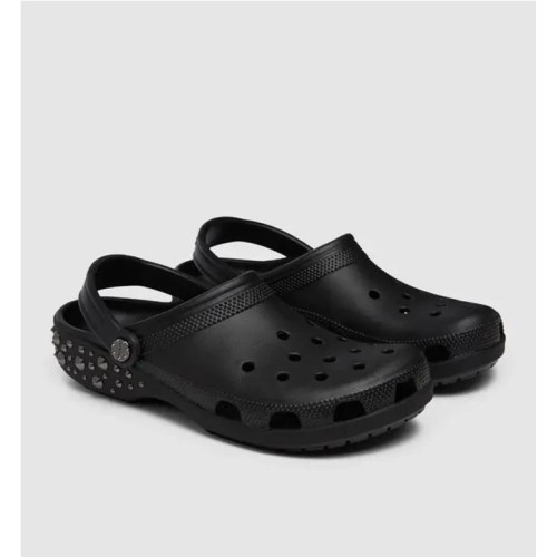 CROCS CLASSIC STUDDED CLOG NEGRO 2