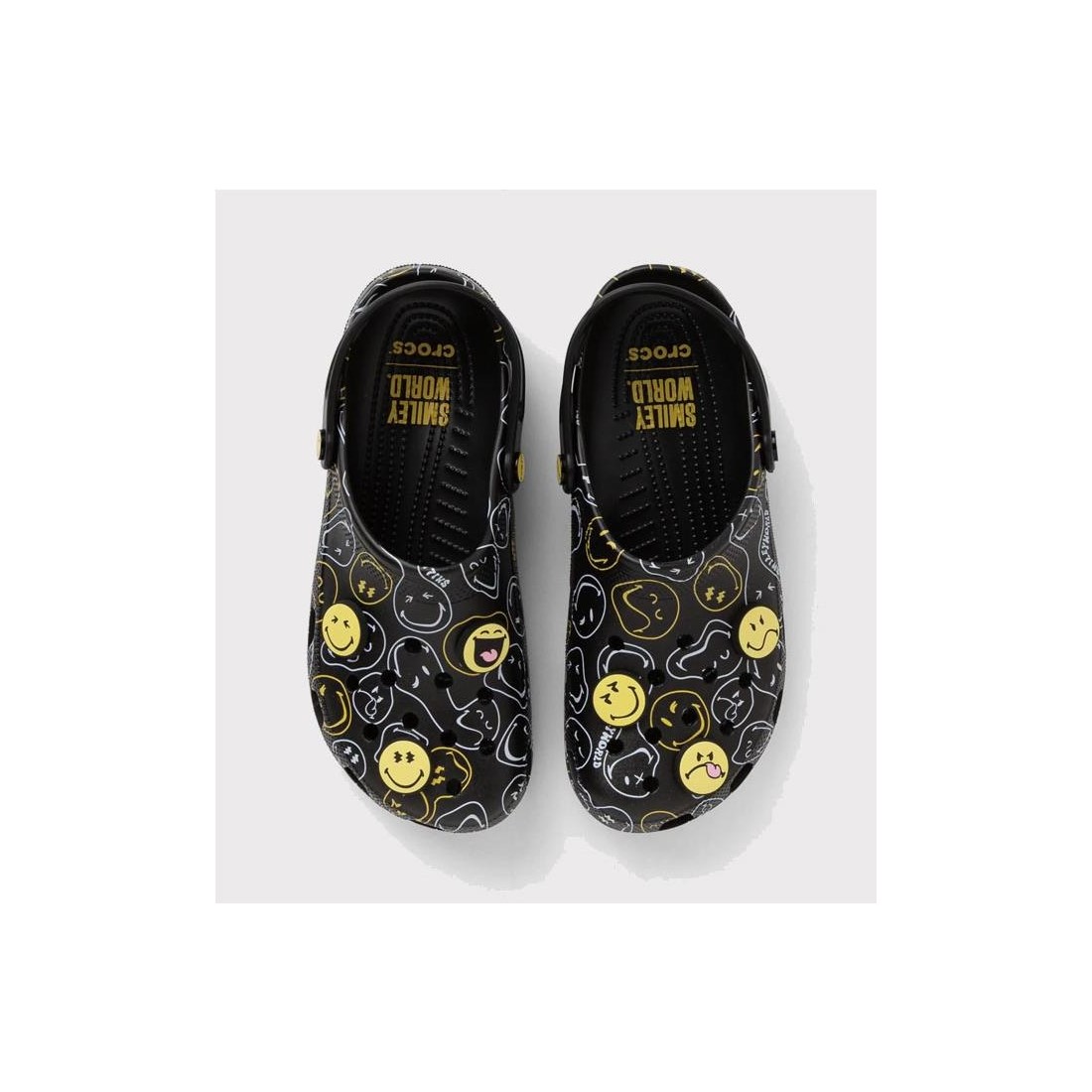 CROCS SMILEY CLSSC CLOG U NEGRO
