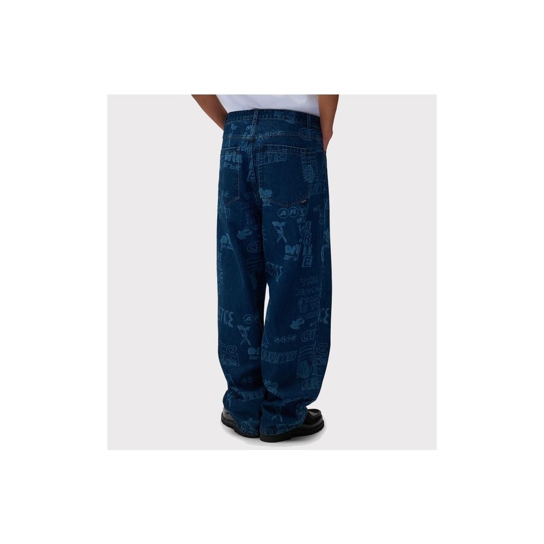ARTE SAVES PANTS AZUL CLARO