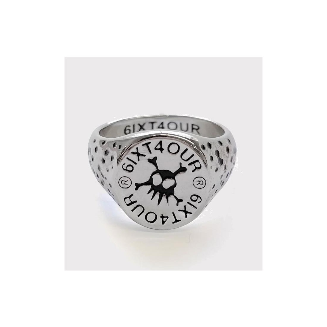 6IXT4OUR DISTRESSD SIGNET PLATA