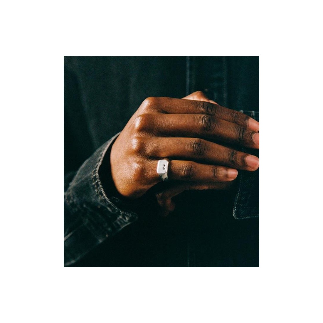 TWOJEYS ELONGATED RING PLATA