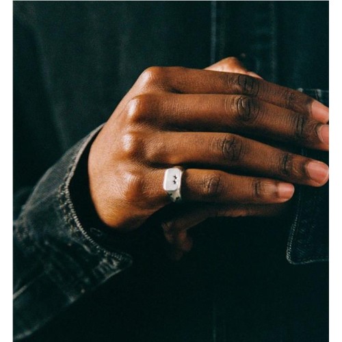 TWOJEYS ELONGATED RING PLATA