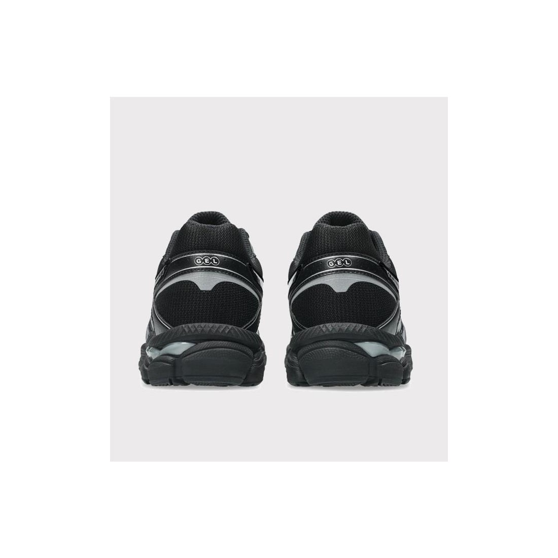 ASICS GEL-CUMULUS 16 NEGRO