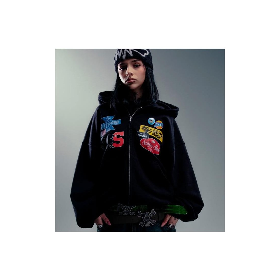 6IXT4OUR BADGES ZIPPER NEGRO
