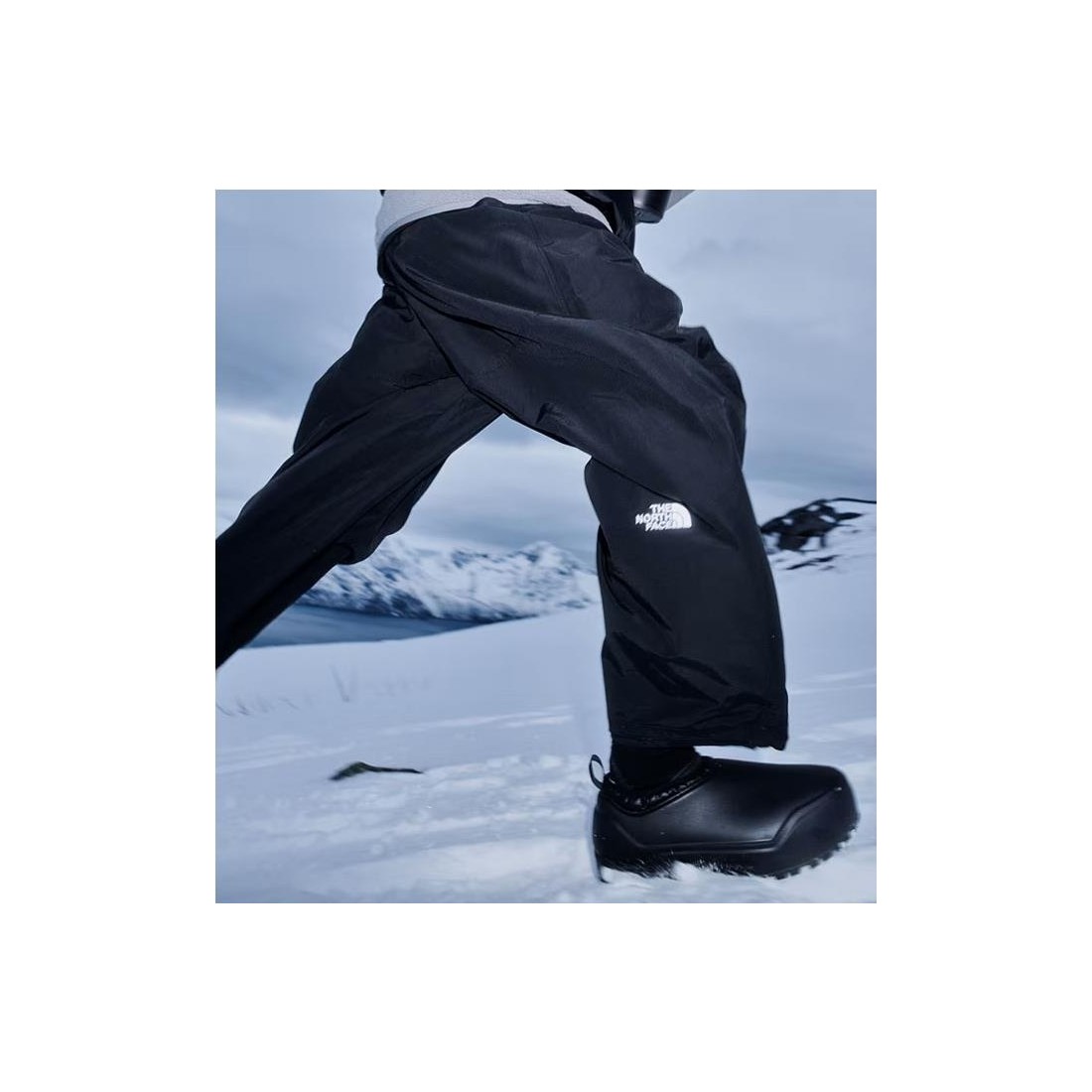THE NORTH FACE BASE CAMP MULE NEGRO