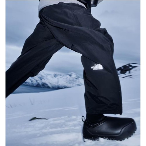 THE NORTH FACE BASE CAMP MULE NEGRO