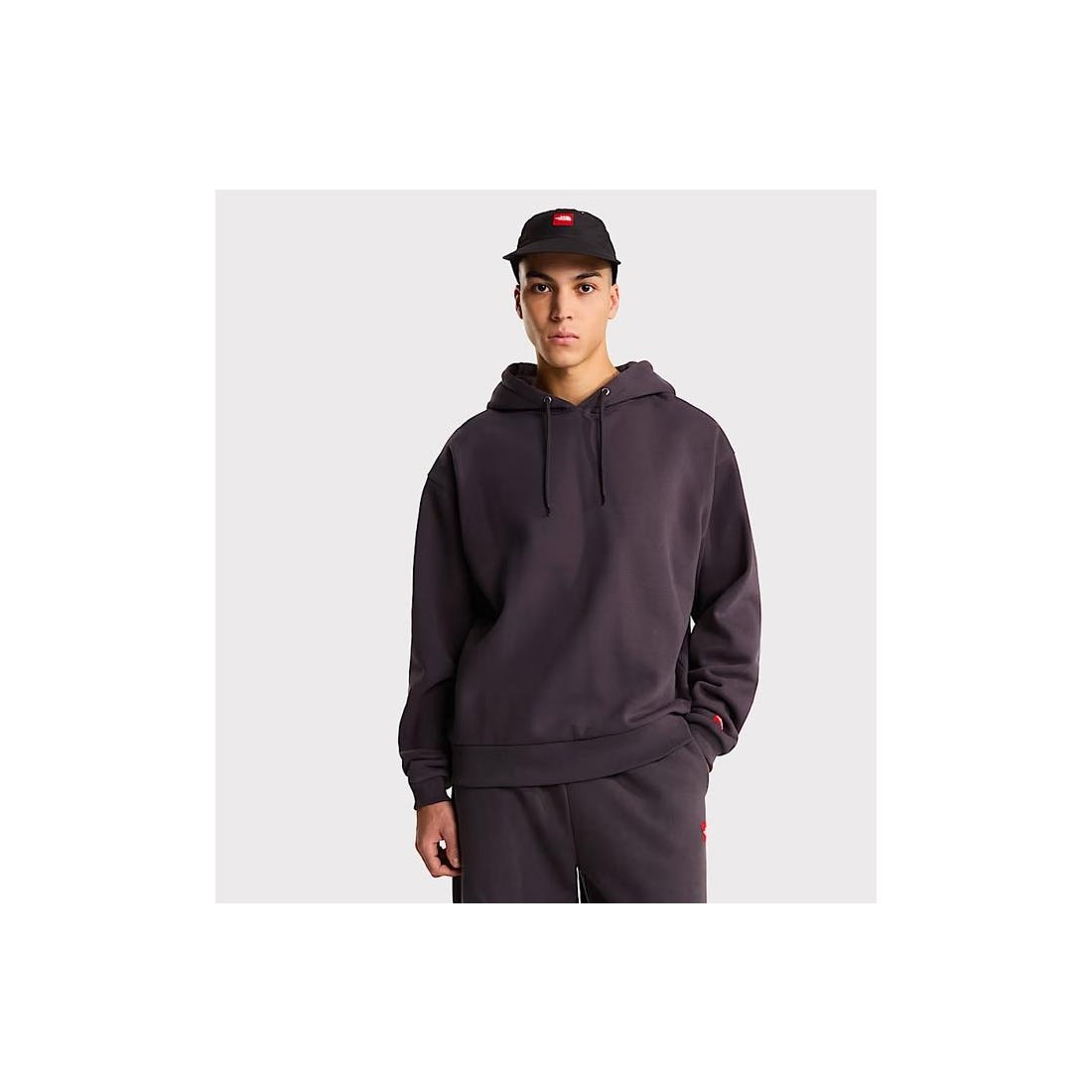 THE NORTH FACE REDBOX HOODIE GRIS OSCURO