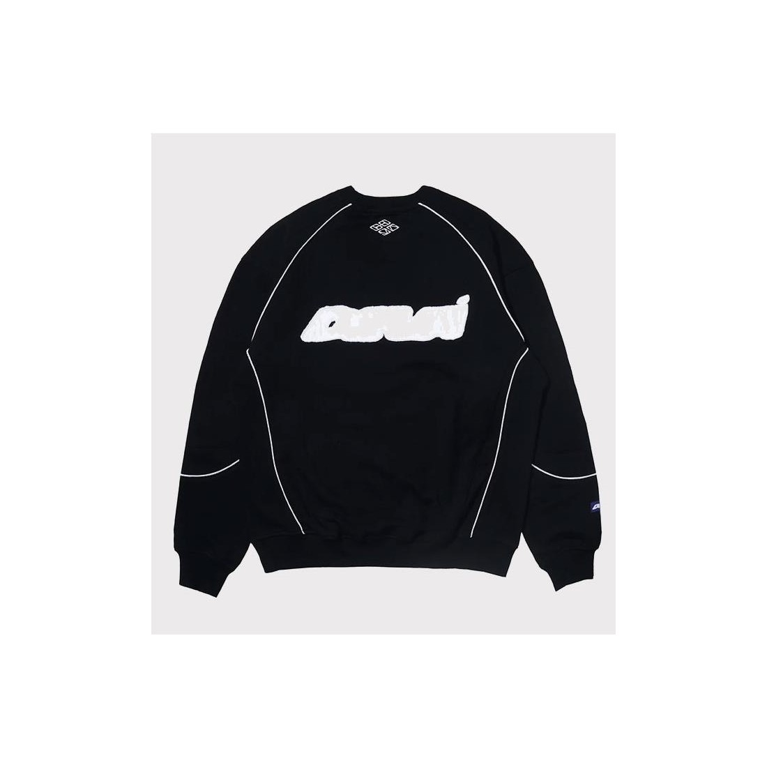 DEVA STATES PANEL CREWNECK NEGRO