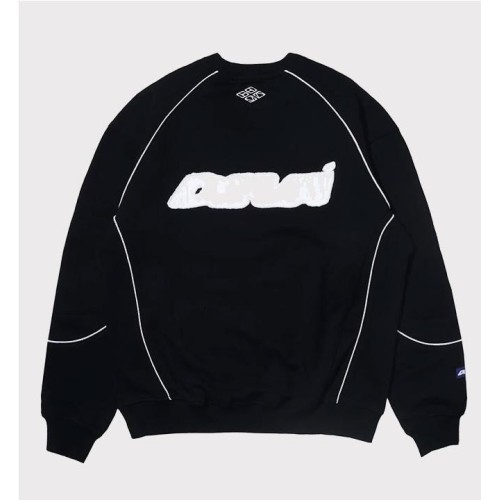 DEVA STATES PANEL CREWNECK NEGRO