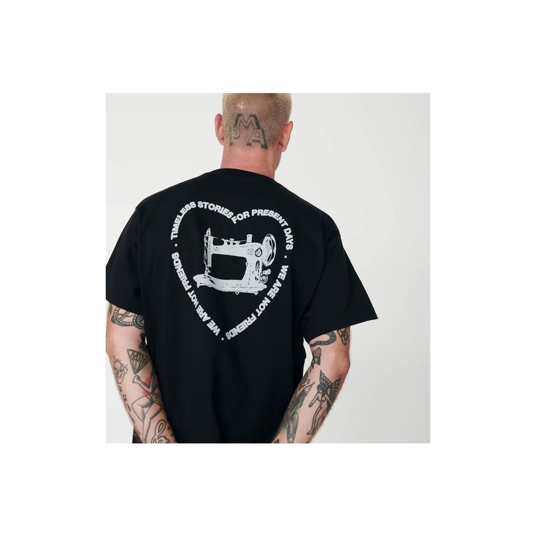 WE ARE NOT FRIENDS SEWING TEE NEGRO