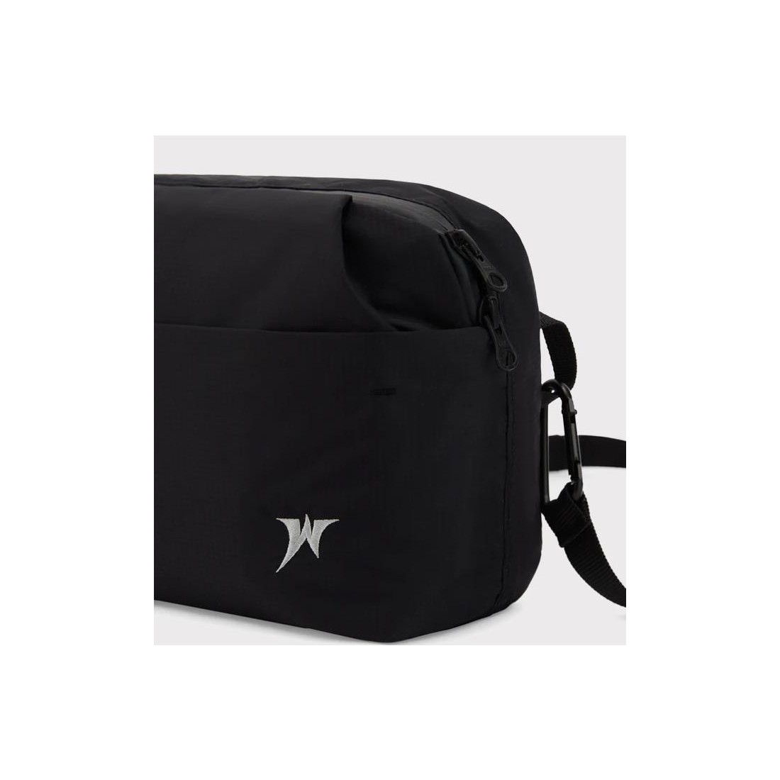 WE ARE NOT FRIENDS TRAVEL BAG NEGRO