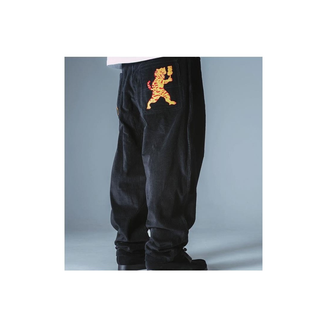 JACKER BAIJU CORDUROY BAGGY NEGRO