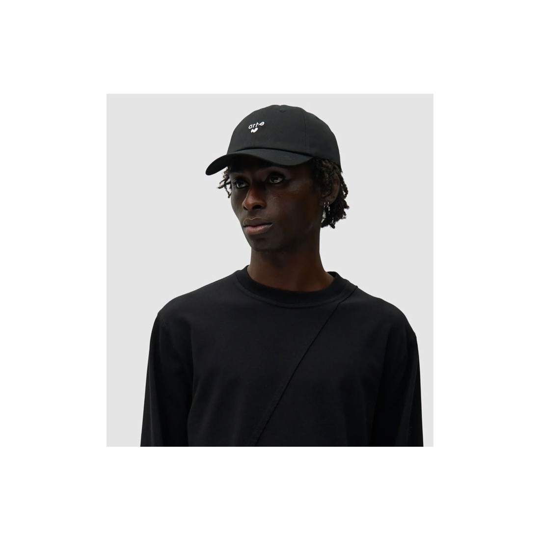 ARTE HEART LOGO CAP NEGRO