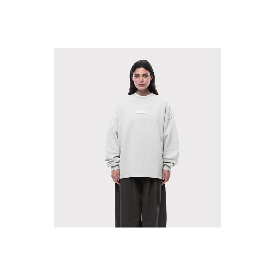 YUXUS GOOSE GRAYSCALE CREWNECK GRIS