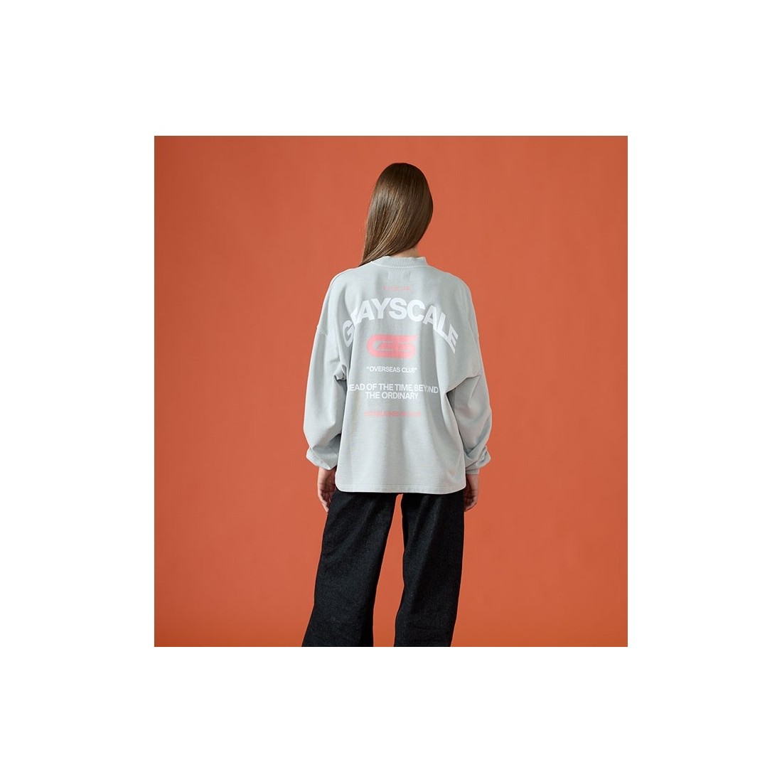 YUXUS GOOSE GRAYSCALE CREWNECK GRIS