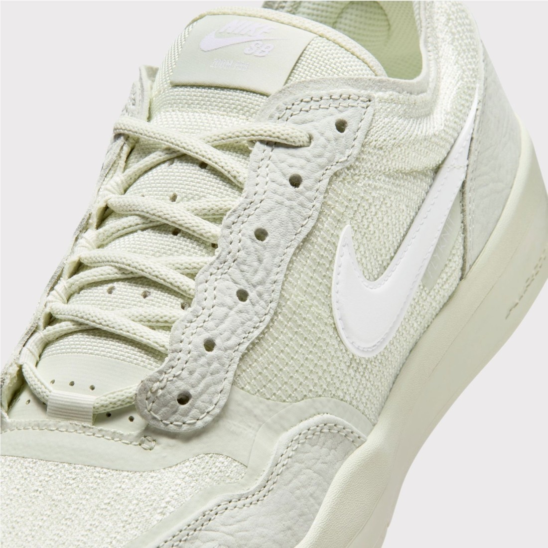 NIKE SB PS8 BLANCO ROTO