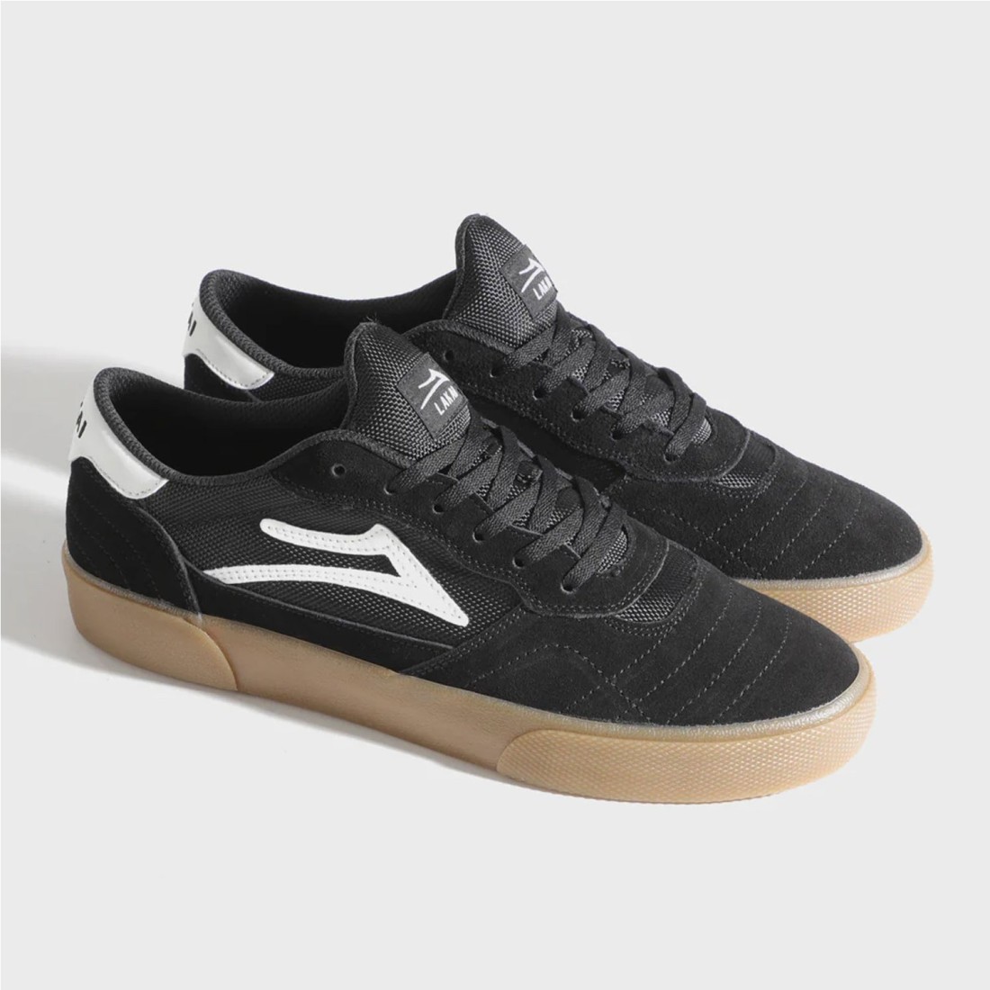 LAKAI CAMBRIDGE NEGRO