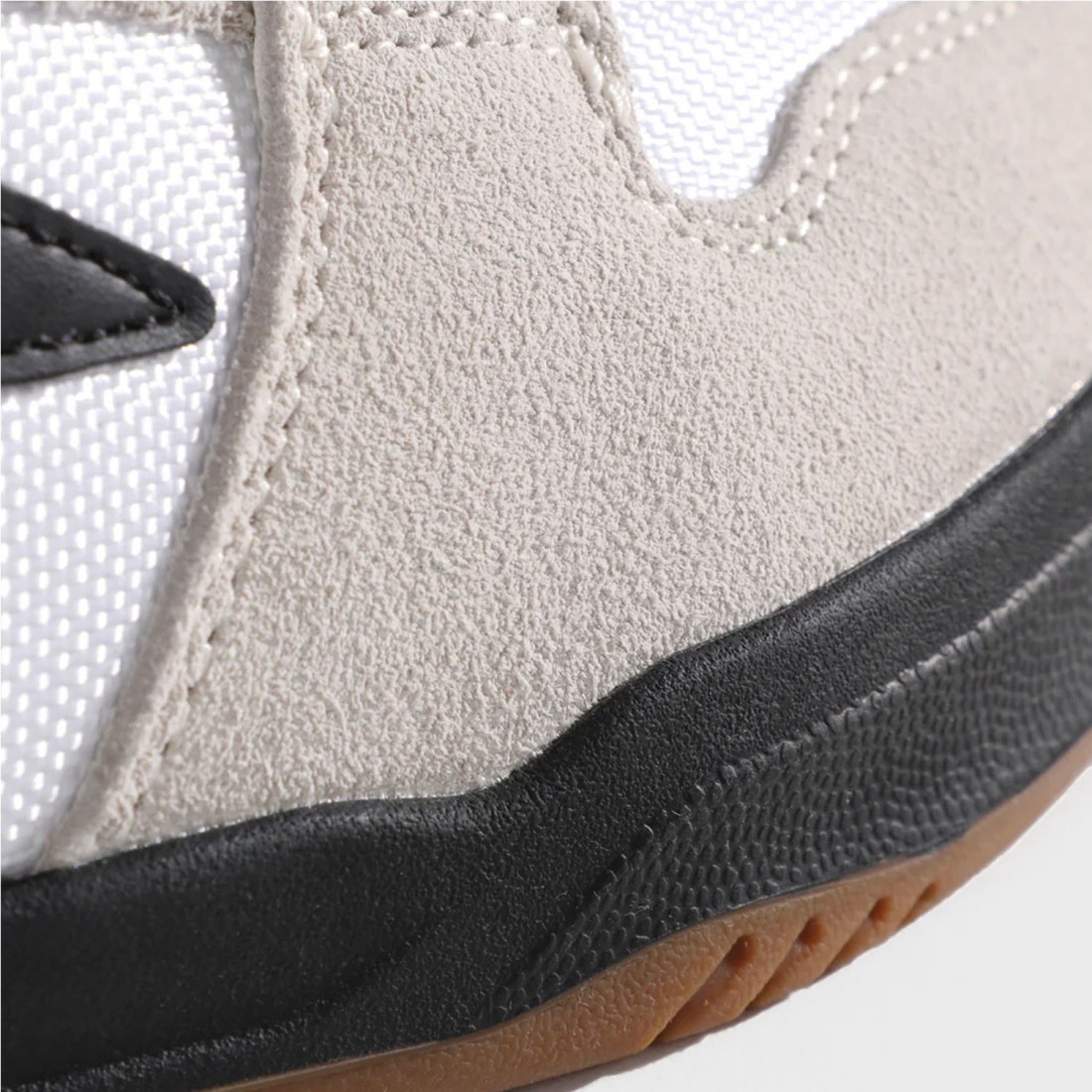 LAKAI TELFORD LOW BLANCO