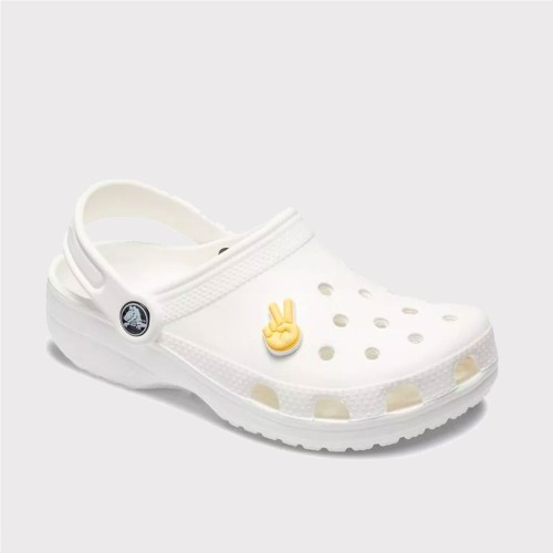 CROCS JIBBITZ PEACE HAND SIGN AMARILLO 2