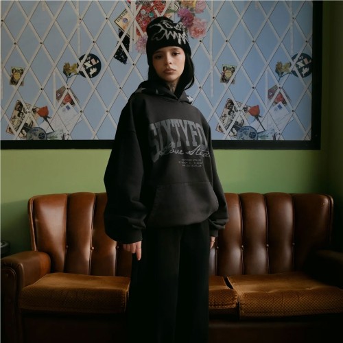 6IXT4OUR LOVE STUDIO HOODIE NEGRO