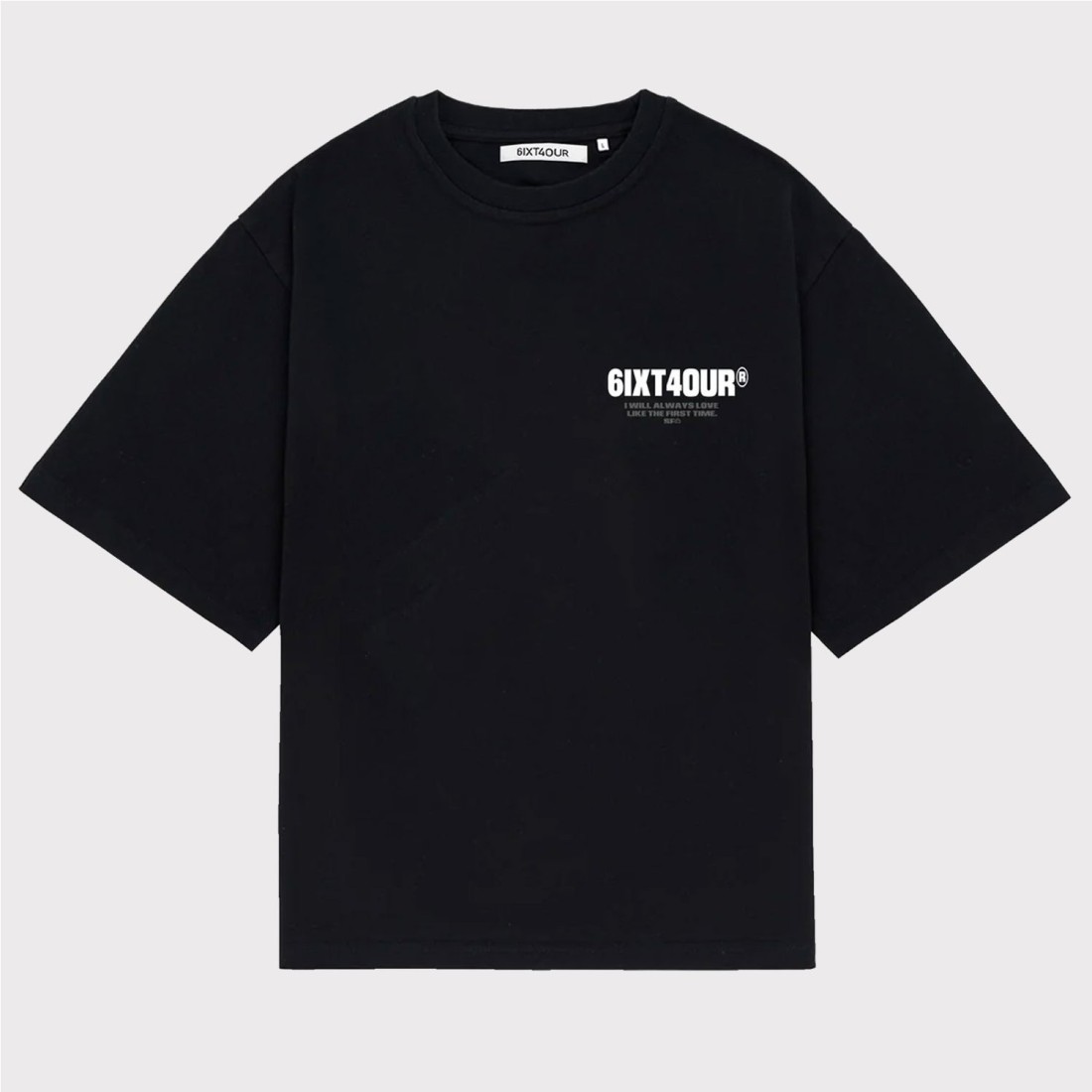 6IXT4OUR FIRST LOVE TEE NEGRO